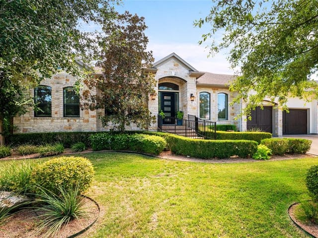 917 Lakewood Hills Ter