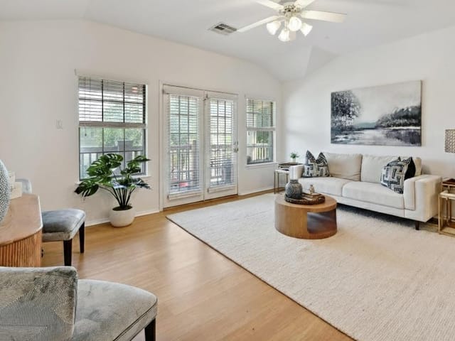 9201 Brodie LN Unit #2001