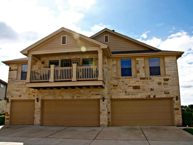9201 Brodie Ln Unit #2002