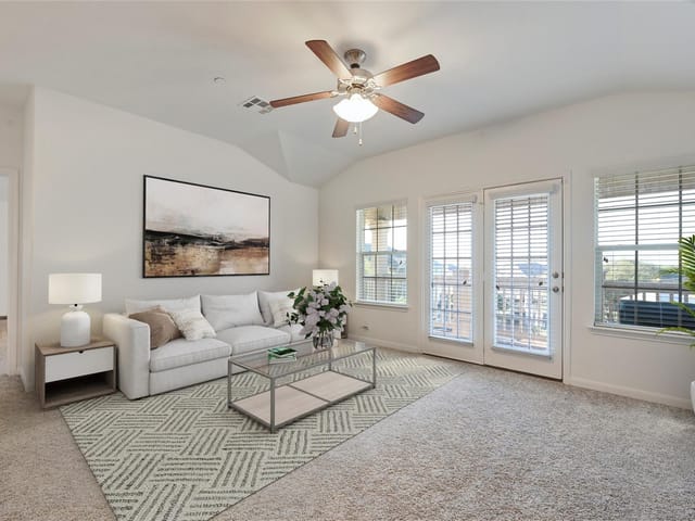 9201 Brodie Ln Unit #301
