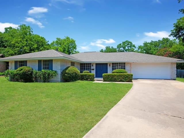 9203 Indian Quail Cir