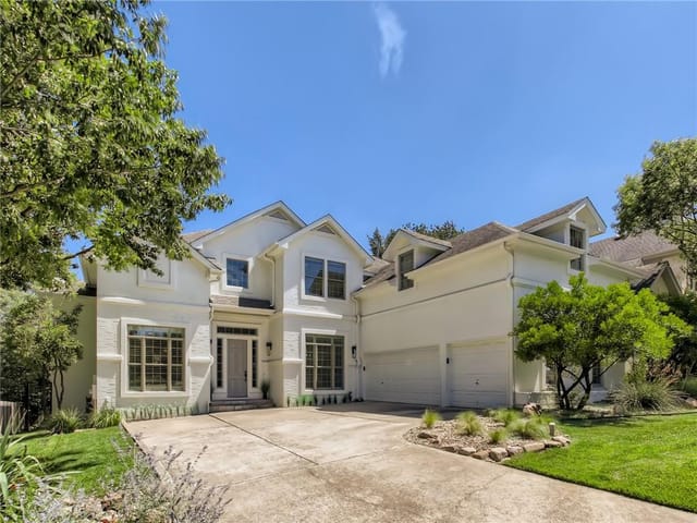 9204 Eddy Cv