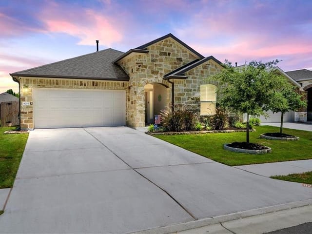 9205 Alex Ln