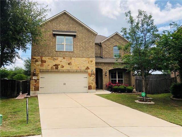9205 Bentley Garner Ln