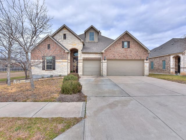 921 Wolcott Dr