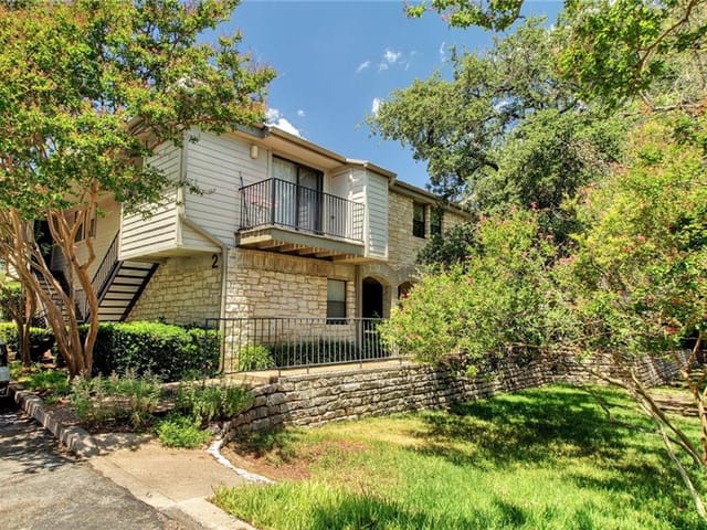 9226 Jollyville Rd Unit #220