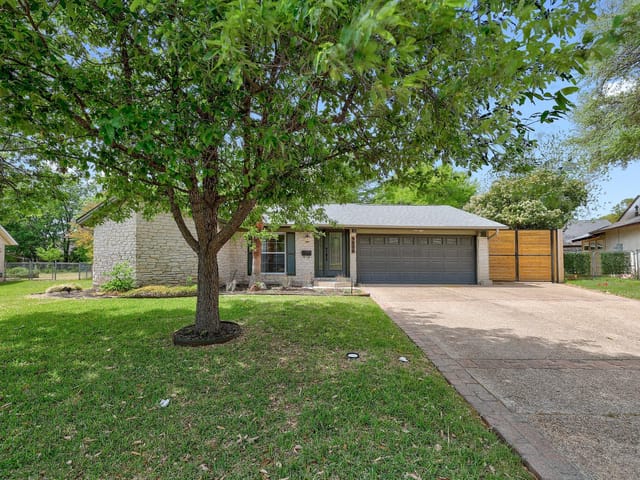 9226 Meadow Vale