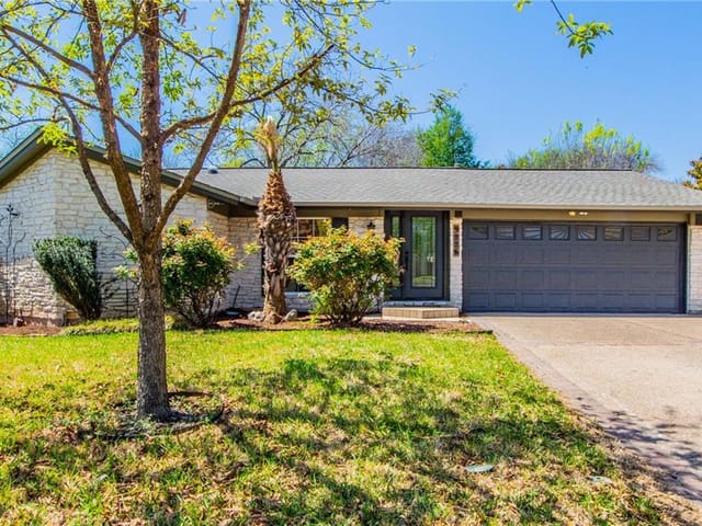 9226 Meadow Vale
