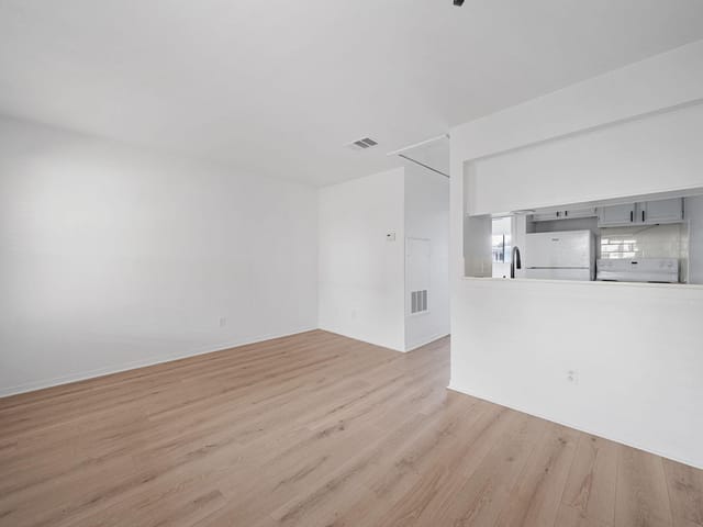 923 E 41st ST Unit #209