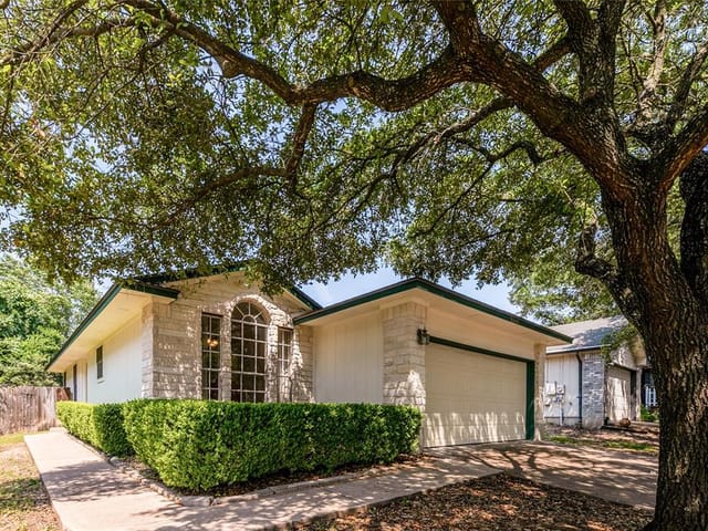 9240 Vigen Cir
