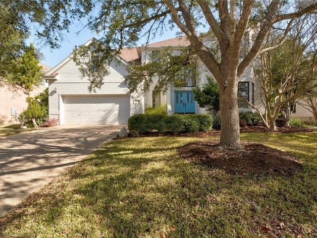 9253 Scenic Bluff DR