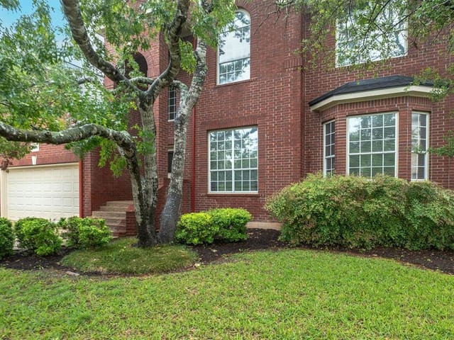 9259 Scenic Bluff DR