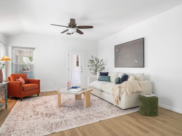 9273 Vigen Cir