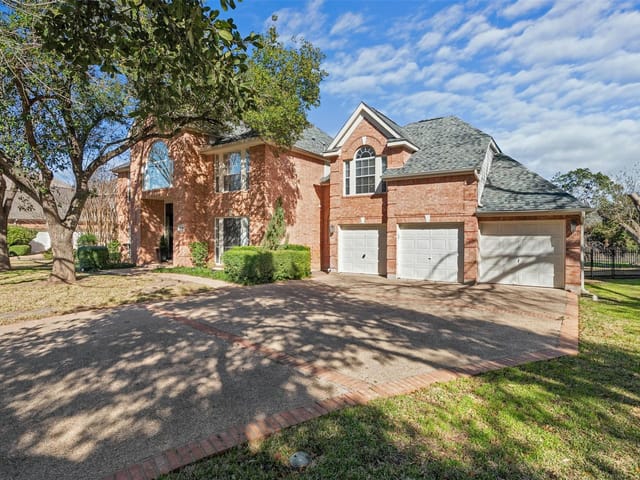 9288 Scenic Bluff DR
