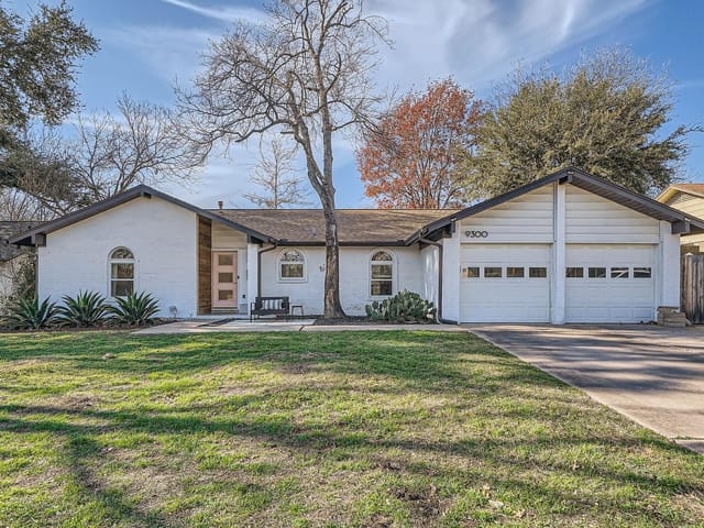 9300 Meadow Vale