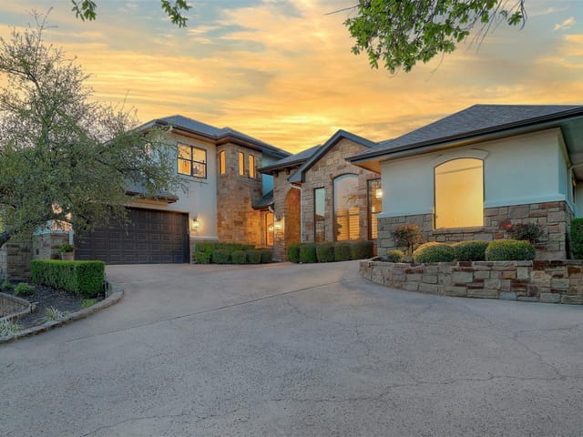 9300 San Lucas Dr