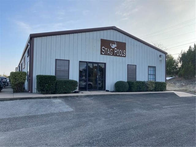 9301 Highway 290 Hwy