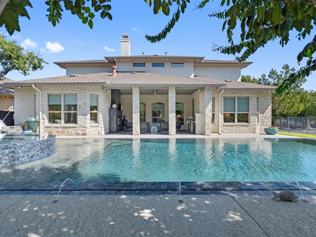 9301 Travertine CV