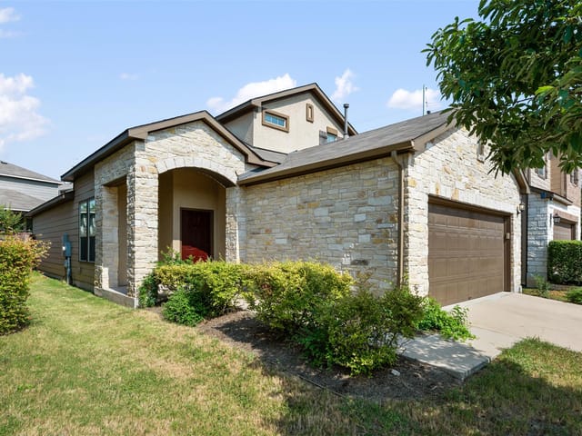9302 Tanager Way