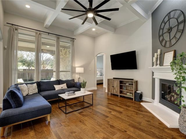 9305 Bentley Garner Ln
