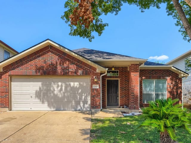 9305 Pioneer Forest DR