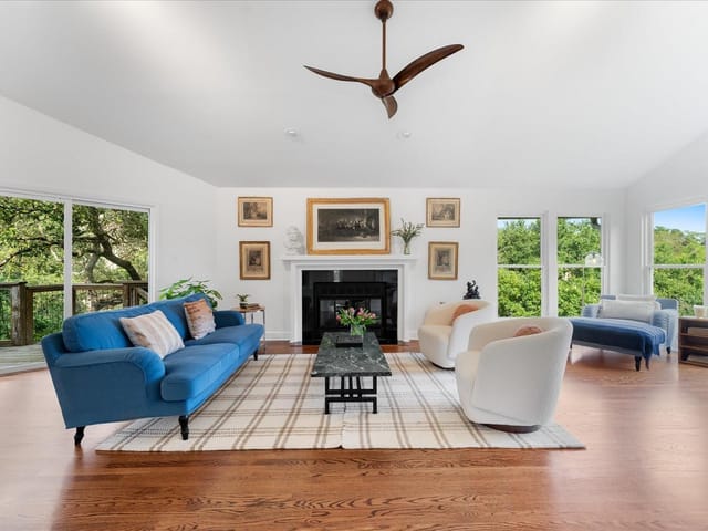 9306 Rolling Oaks Trl