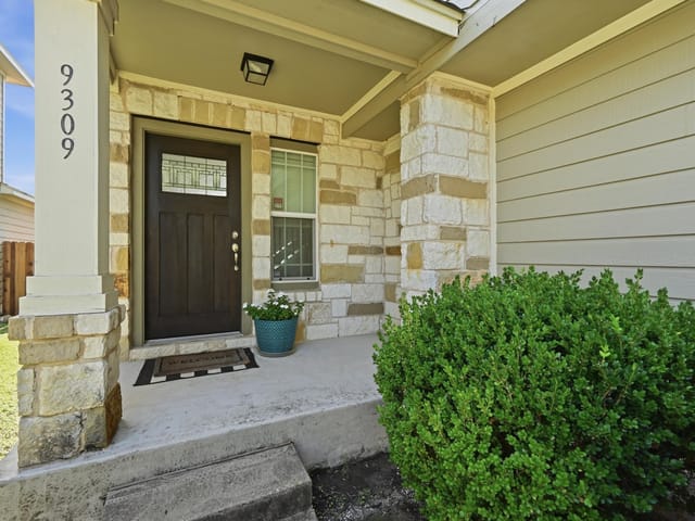 9309 Sweetgum DR