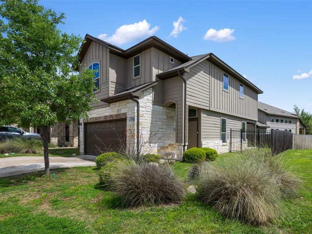 9311 Lost Bridge Ln