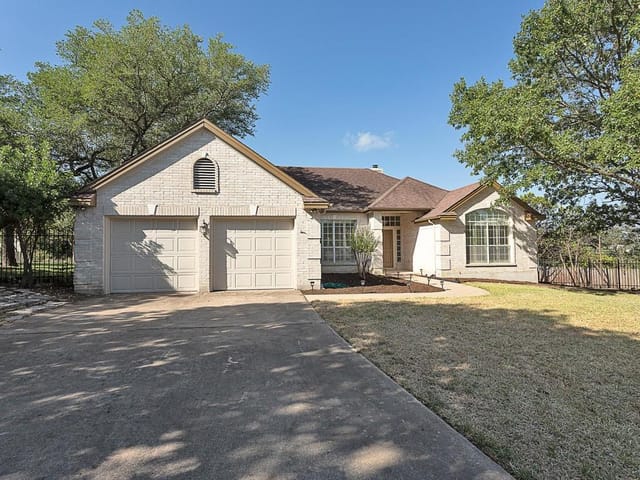 9311 Stallion Dr