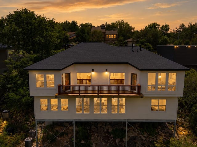 View 9312 Knoll Crest LOOP in Great Hills 7-A 9312 Knoll Crest LOOP - property photo 1 - Luxury home in Great Hills 7-A, Austin, TX