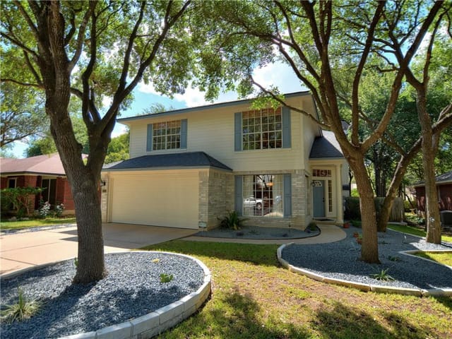9313 Sanford Dr