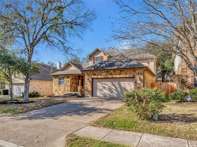 9324 Manipari Ln