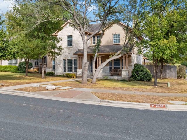 9333 Bavaria Ln