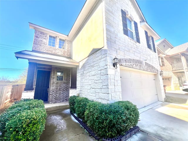 9336 Hunter LN