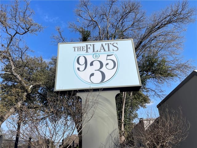 935 La Posada Dr Unit #125