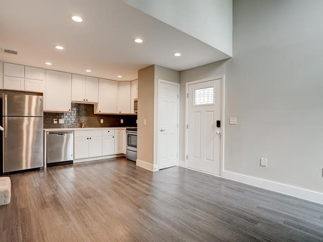 935 La Posada Dr Unit #237