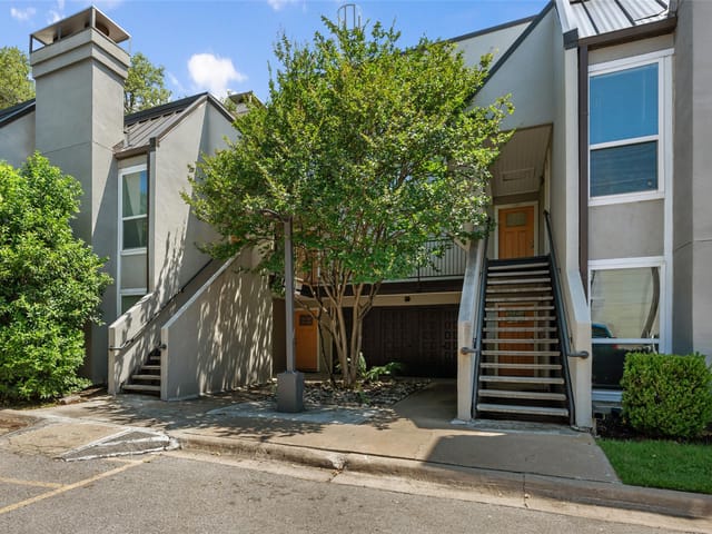 935 La Posada Dr Unit #243