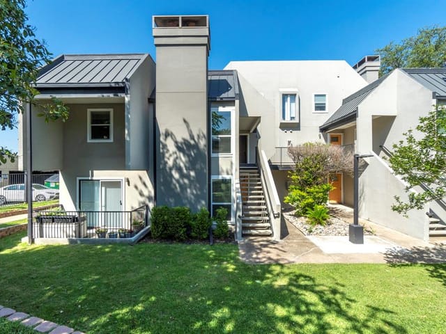 935 La Posada Dr Unit #247