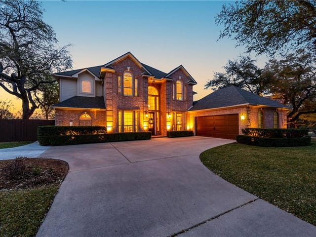 9404 Graceland Trl