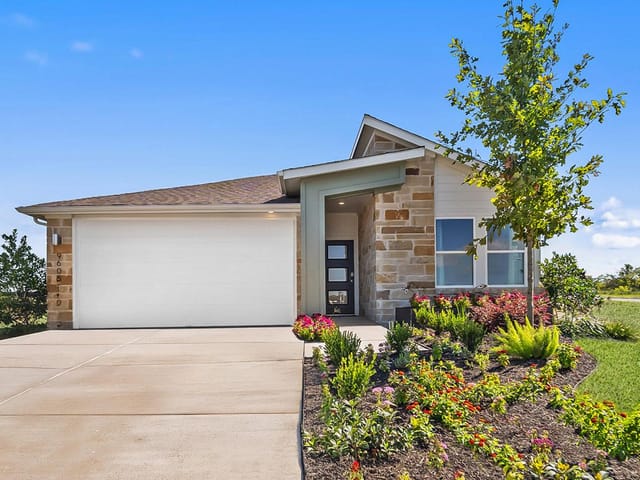 9404 Oxbow Strap Dr
