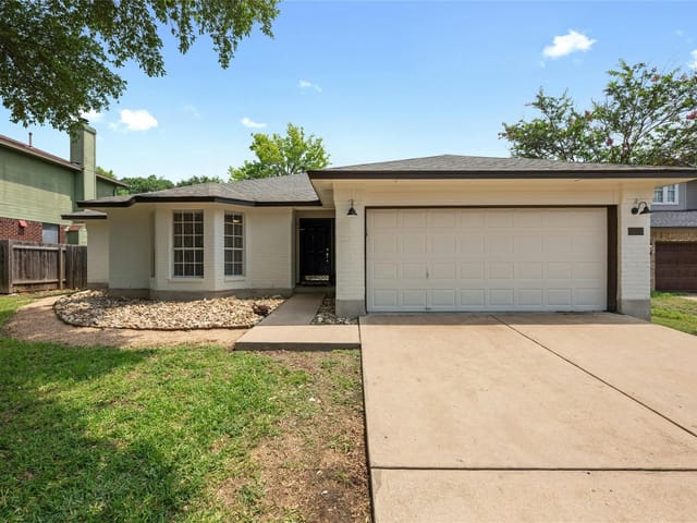 9408 LIGHTWOOD Loop