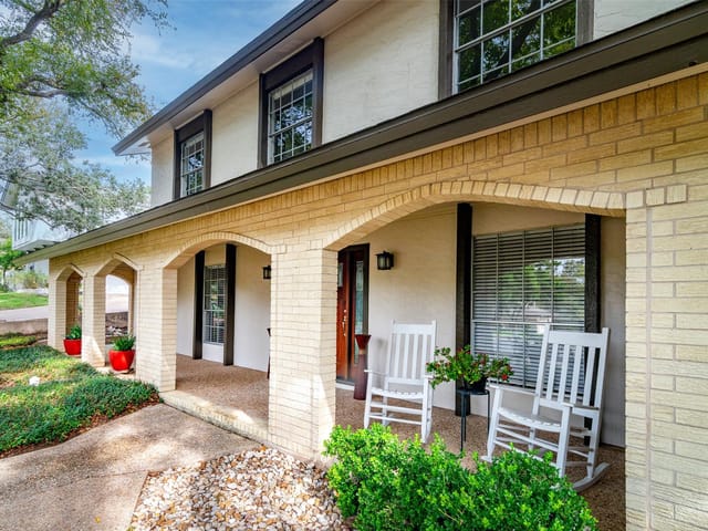 9411 Spring Hollow Dr