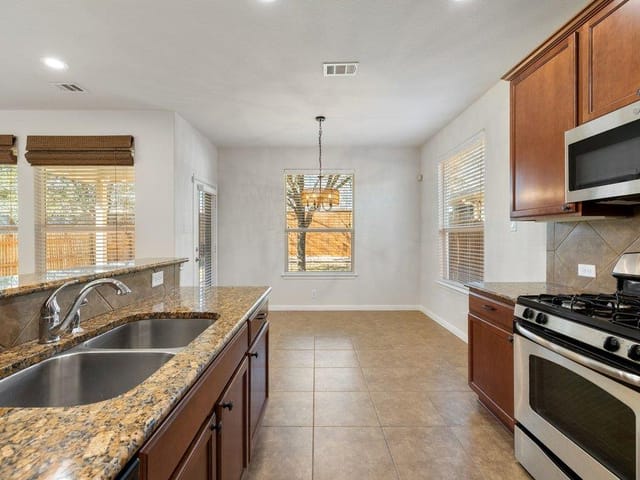 9412 Beechnut Dr