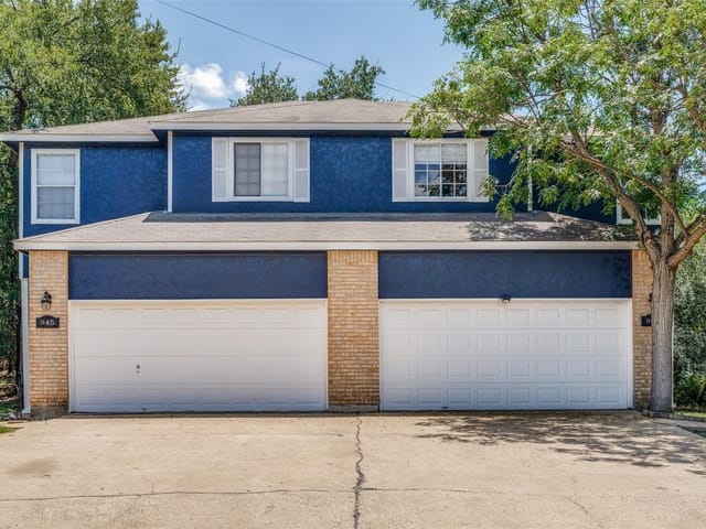 945-947 Sagewood TRL