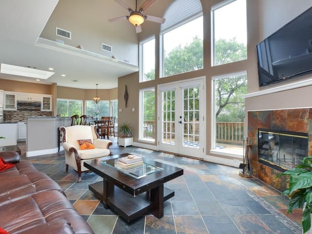 9500 Bluegrass Dr