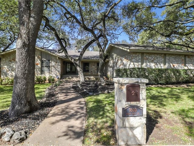 9500 Cedar Crest Dr