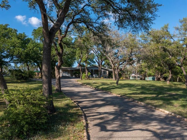 9500 Flintrock Cir