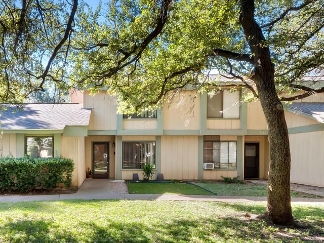 9504 Quail Village LN