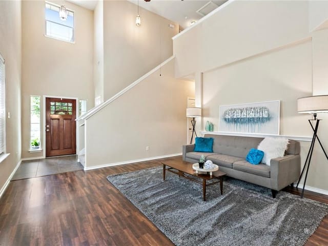9505 Sweetgum Dr