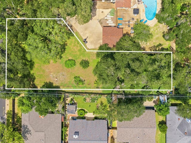 9505 Woodshire DR